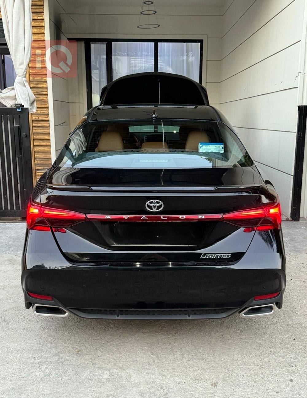 تۆیۆتا ئەڤەلۆن